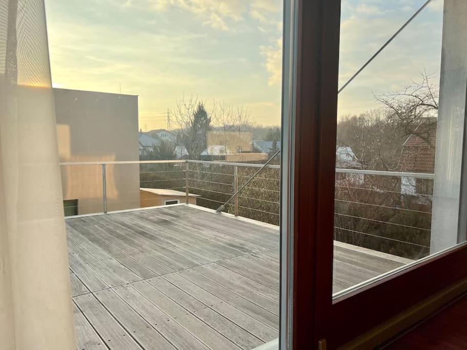 Design 3Bd Apartment Cooking Area In Architect Villa プラハ エクステリア 写真